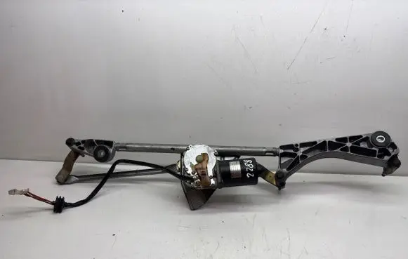 Mercedes-Benz C W203 Front wiper linkage and motor A2038200342 404518 1081B
