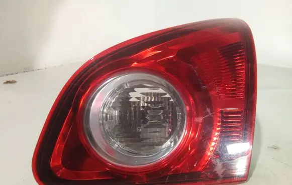 Nissan Qashqai Tailgate rear/tail lights 89071064
