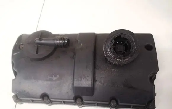 Volkswagen Sharan Rocker cam cover 038103475q