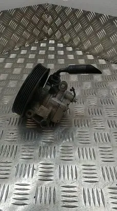 Mercedes-Benz C W203 Power steering pump A0044661301