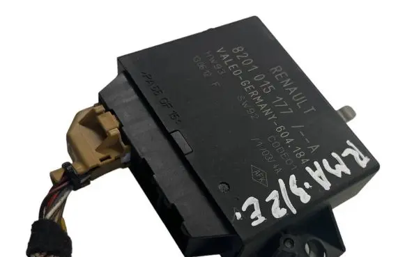 Renault Master III Parking PDC control unit/module 8201015177