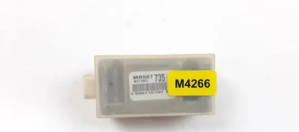 Mitsubishi Outlander Airbag deployment crash/impact sensor MR587735 M4266
