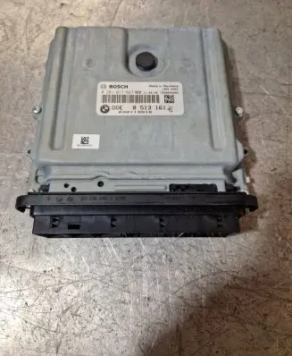 BMW 5 F10 F11 Engine control unit/module 8513161 030119916 1039S46983