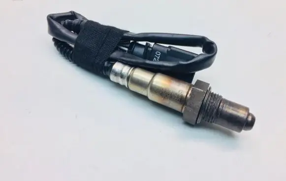 Volkswagen Touareg I Lambda probe sensor 022906262CE