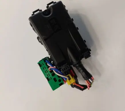 Peugeot 3008 II Fuse box set 9806192580