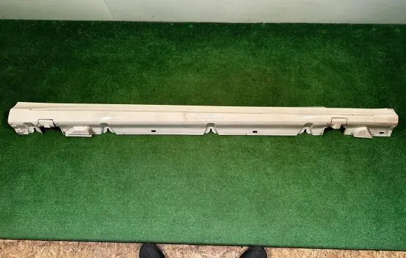 Mercedes-Benz C W205 Front sill (body part) A2056902640
