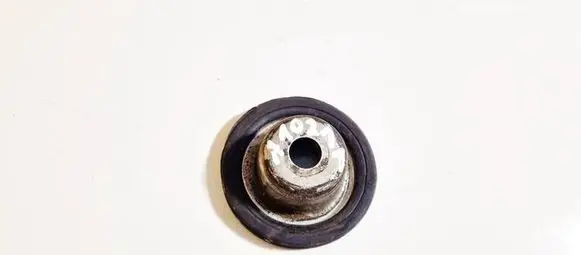 Skoda Octavia Mk1 (1U) Coil spring mount 1j0412319c