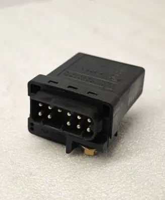 BMW 5 E39 Glow plug pre-heat relay 2246919 72RB510