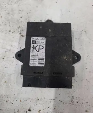 Toyota Auris 150 Door control unit/module 9227562 5WK46002 360572197