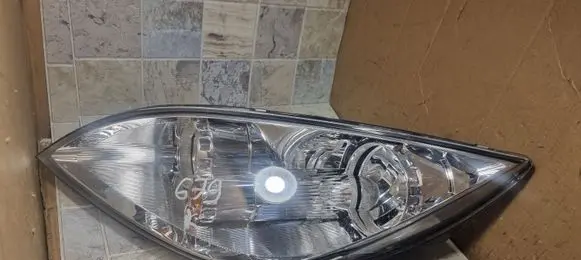 Mitsubishi Colt Headlight/headlamp 2141182L