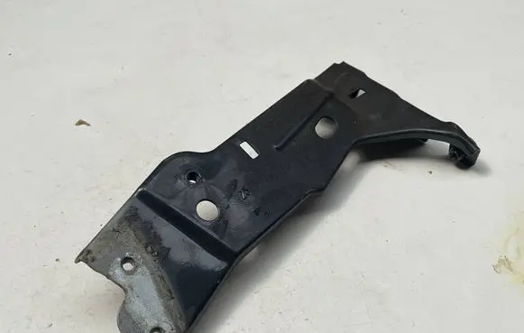 Audi A1 Rear glass lock/latch Q958 82A821135