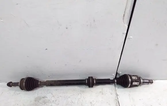 Lexus CT 200H Front driveshaft 11062315692