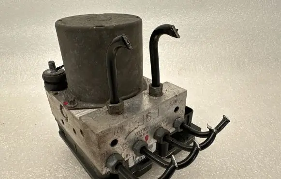 Audi A6 S6 C6 4F ABS Pump 4F0614517AA 4F0910517AD007