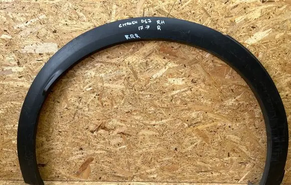 Citroen DS7 Crossback Rear arch trim 9817250177