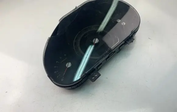 KIA Sportage Speedometer (instrument cluster) 940033U015