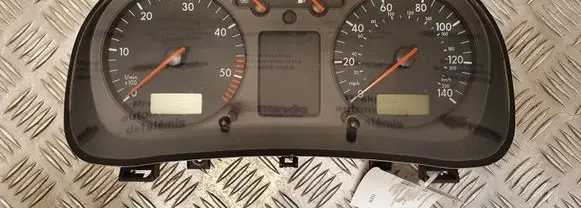 Volkswagen Golf IV Speedometer (instrument cluster) 88311301