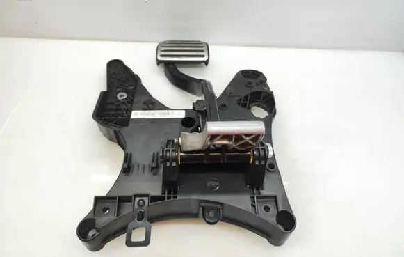 Porsche Cayenne (92A) Brake pedal 7P0723117B 7P0723031AD 0065036