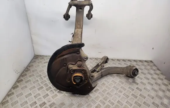 Audi Q7 4M Front wheel hub spindle knuckle 4M0407241J 4M0407559