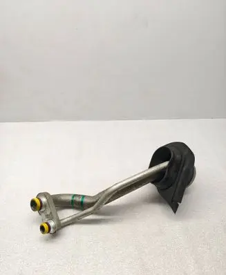 Air conditioning (A/C) pipe/hose