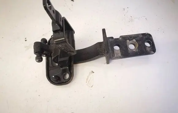 Volvo V70 Tailgate/trunk/boot hinge 31218425