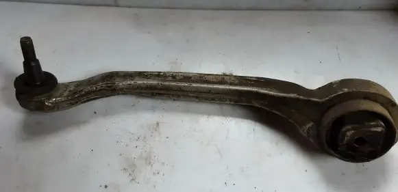 Audi A8 S8 D3 4E Front lower control arm/wishbone 4E0407695C