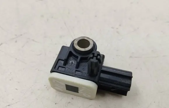 Ford C-MAX II Airbag deployment crash/impact sensor AM5T14B342AA C83HA 100630101