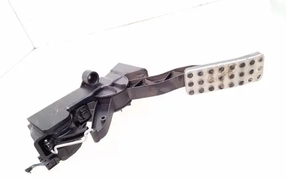 Mercedes-Benz B W245 Accelerator throttle pedal A1693000504