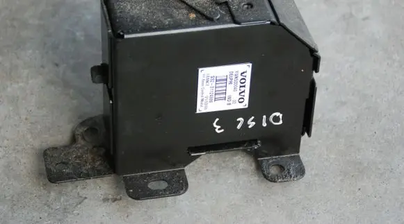 Land Rover Discovery 3 - LR3 Alarm system siren YWK500040