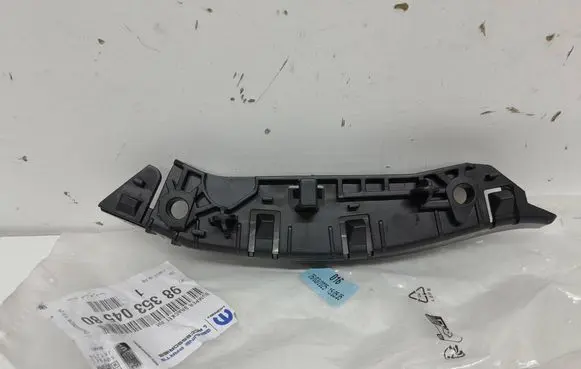 Peugeot 308 Front bumper mounting bracket 9835304580