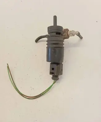 Volkswagen Caddy Windscreen/windshield washer pump 1K6955651