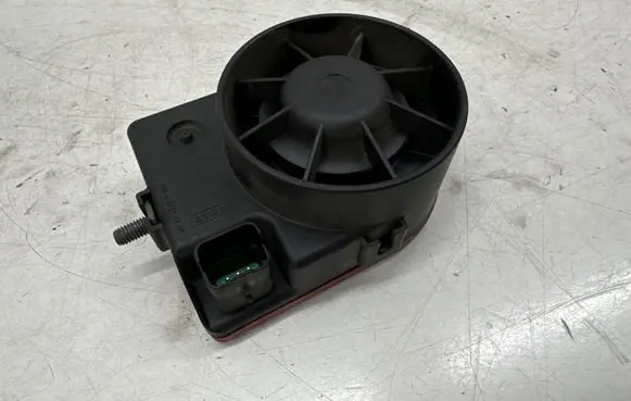 Peugeot 3008 II Alarm system siren 9677756080