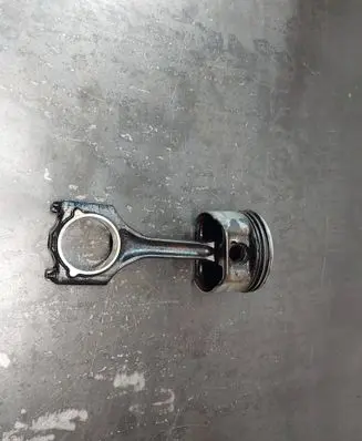 BMW 3 E46 Piston with connecting rod 11251437176