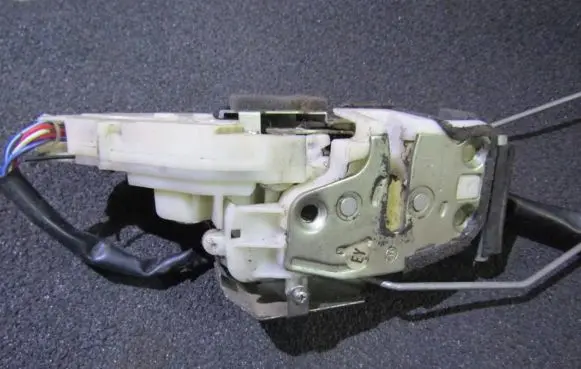 Honda Jazz Front door lock