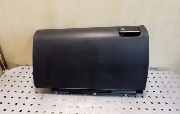 Mercedes-Benz ML W164 Glove box set A1646800391