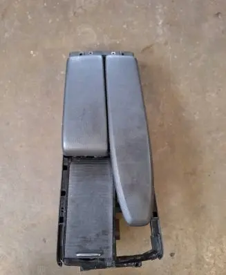 Mercedes-Benz C W204 Armrest 0005032510 A2046800639