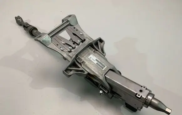 Volvo XC90 Steering wheel axle 32315147