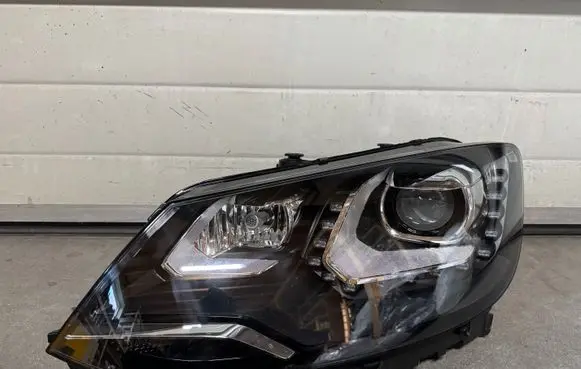 Volkswagen Sharan Headlight/headlamp 7N1941033D