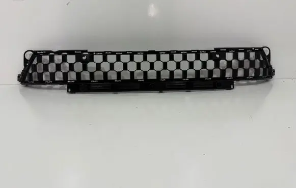 Renault Megane E-Tech Front bumper lower grill 622546114R