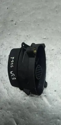 BMW 5 E39 Mass air flow meter 0928400527