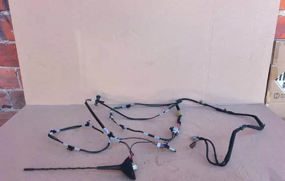 Nissan Juke I F15 Aerial GPS antenna 