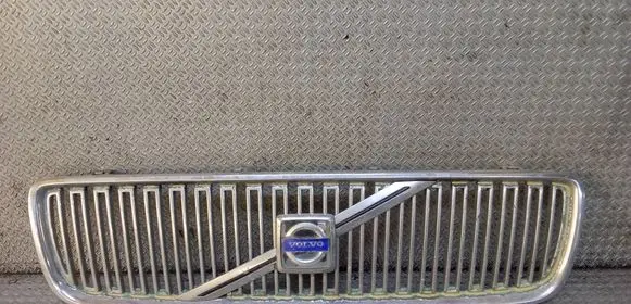 Volvo V70 Front bumper upper radiator grill 08693346