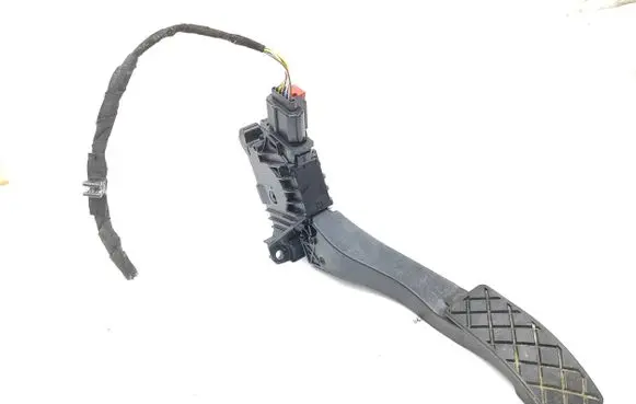 Volkswagen Tiguan Allspace Accelerator throttle pedal 5QN723503 6PV93515201
