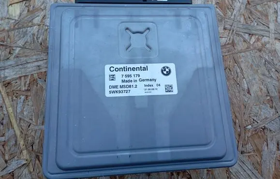BMW 1 E81 E87 Engine control unit/module 7595179