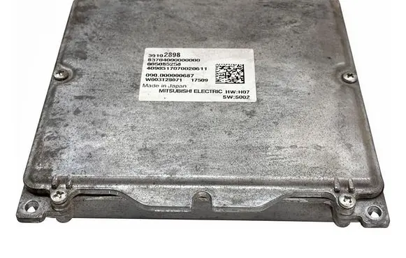 Opel Insignia B Voltage converter/converter module 39102898