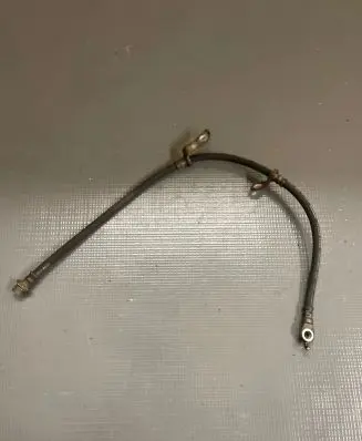 Toyota Avensis T270 Brake line pipe/hose MLGB16897