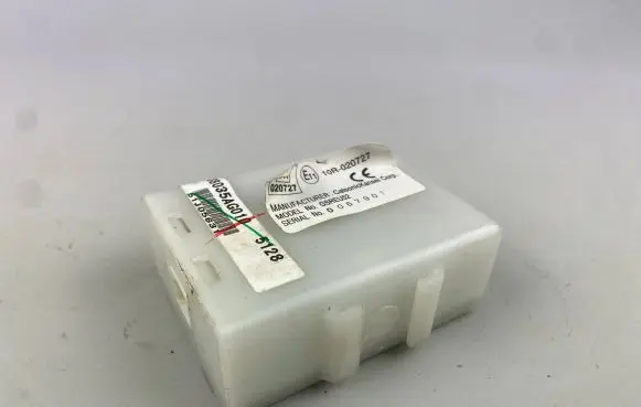 Subaru Outback Door central lock control unit/module 88035AG010