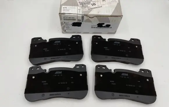BMW M5 G90 Brake pads (front) 7883262 614661803631 5057580324