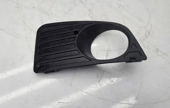 Volkswagen Crafter Front fog light trim/grill 9068850353 DN14105