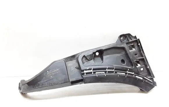 Volvo XC90 Front bumper mounting bracket 08620563