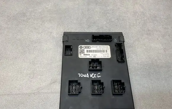 Volkswagen Touareg II Comfort/convenience module 4H0907063CD
